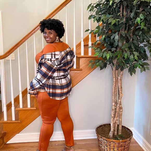 Plaid Shacket - Picture 4 of 6